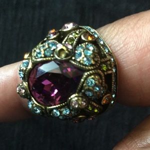 Amazing Heidi Daus ring